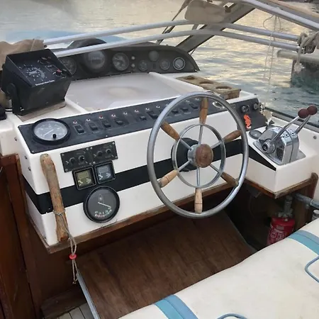 Location Bateau ספינת מלון *